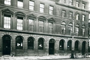 History-13 - 2018 - Old Bank Hotel - Oxford - Low res - History Vintage Barclays Bank - Web Feature